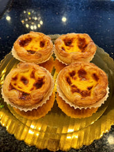 Load image into Gallery viewer, 法式焦糖牛角包皮蛋撻 French Caramel Croissant Egg Tart  (12 pcs /box)  (1 盒 12 件)
